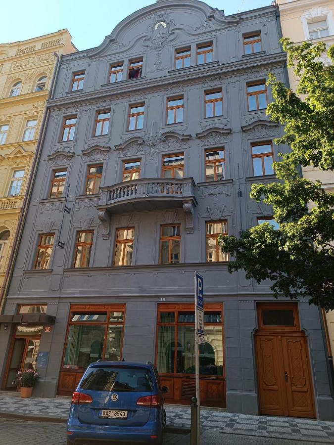 Rezidence Dlouha 17 Praga Exterior foto